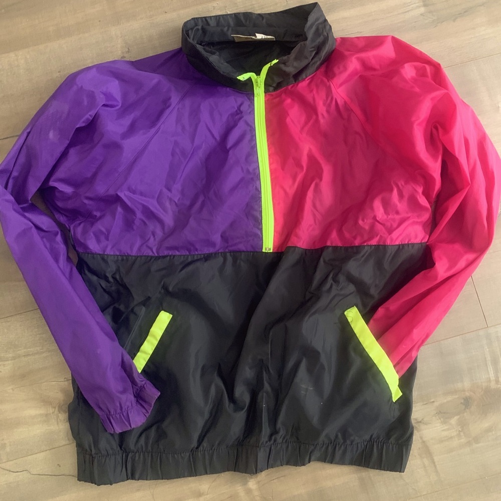 Retro windbreaker